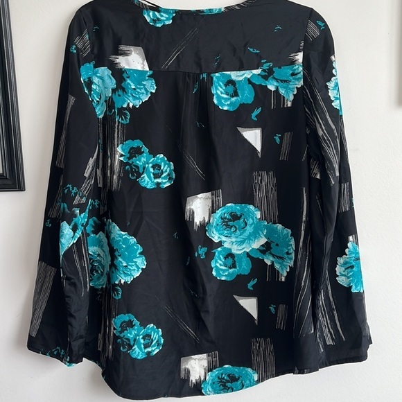 LARRY LEVINE BLACK FLORAL LONG SLEEVE BLOUSE SIZE S - Picture 7 of 8